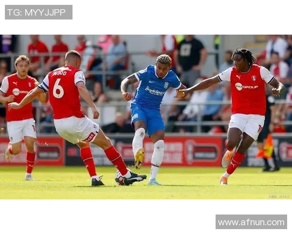 罗瑟汉姆与米德尔斯堡激战正酣比分悬念不断精彩回顾